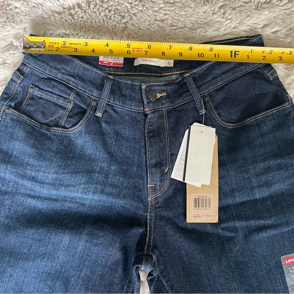 NWT Levi's 515 BOOTCUT Mid Rise Jeans - Size 6 Short W28 L30 - Picture 5 of 14